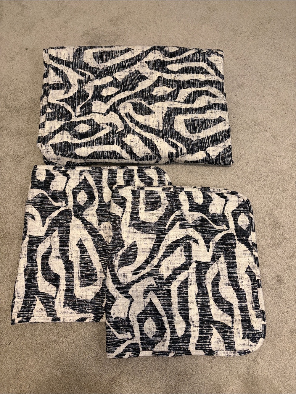Southshore Fine Linens King Coverlet with Shams